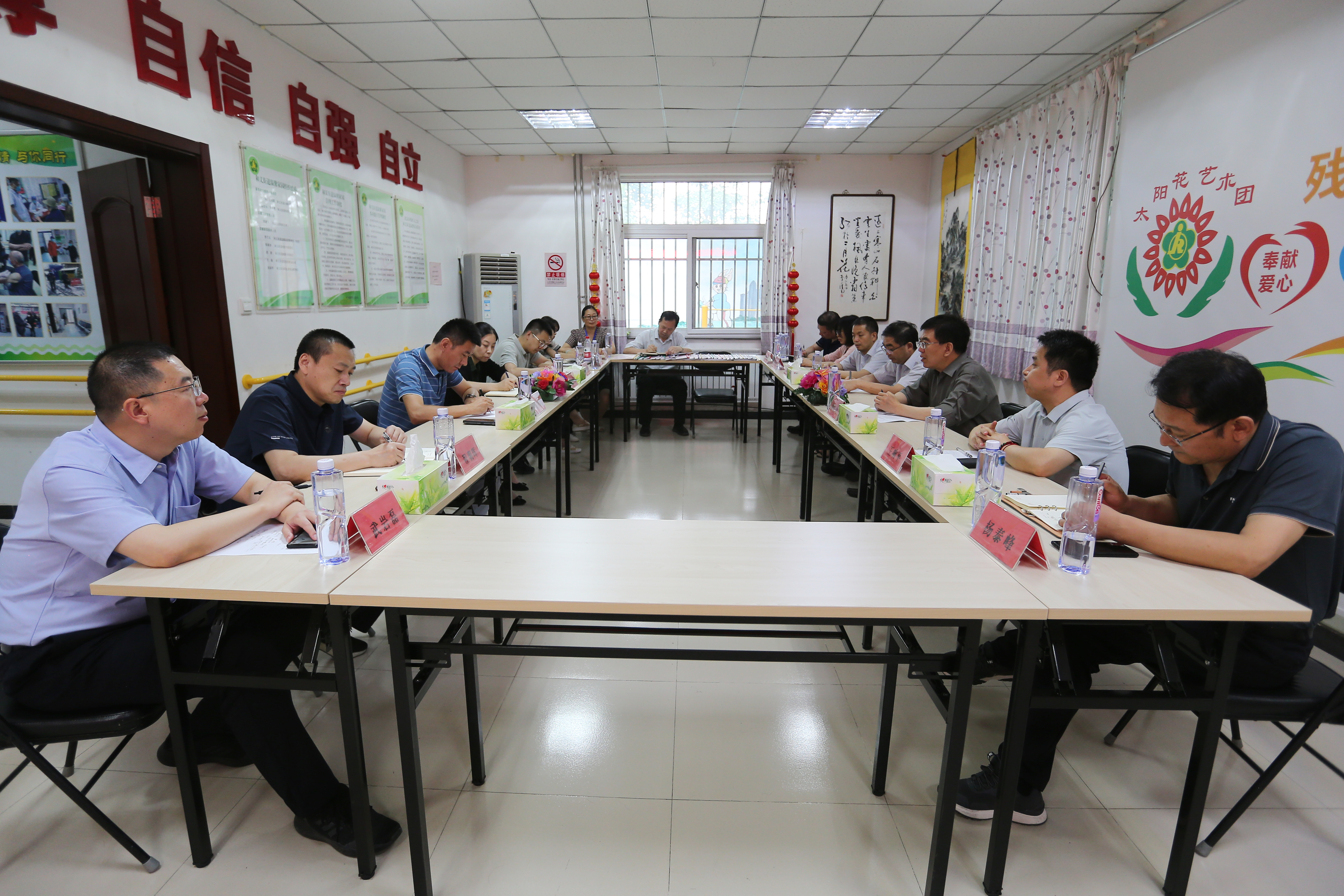 听取加强温馨家园建设的意见