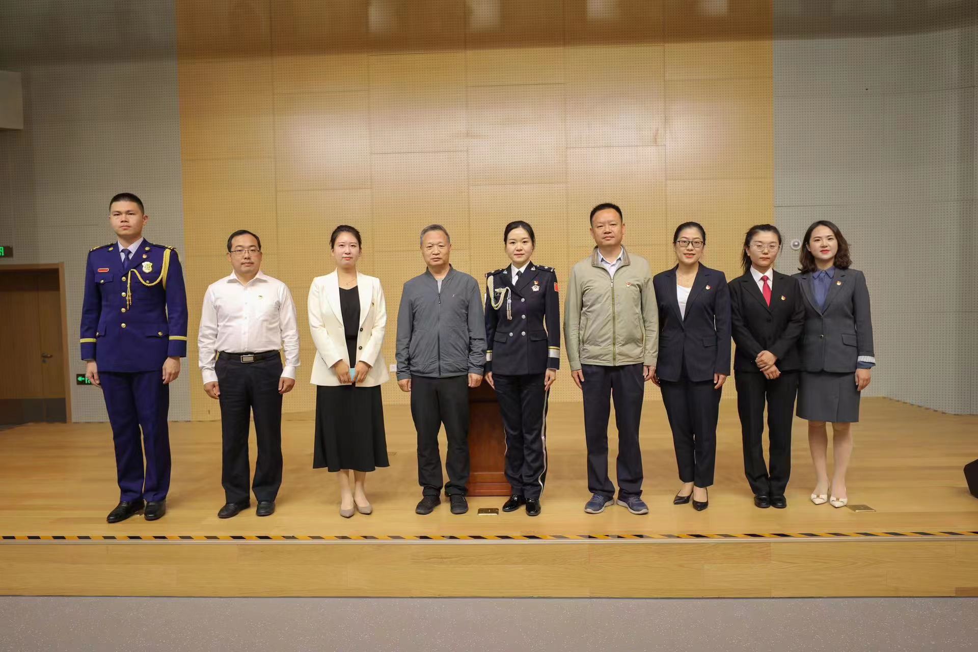 图为会议现场