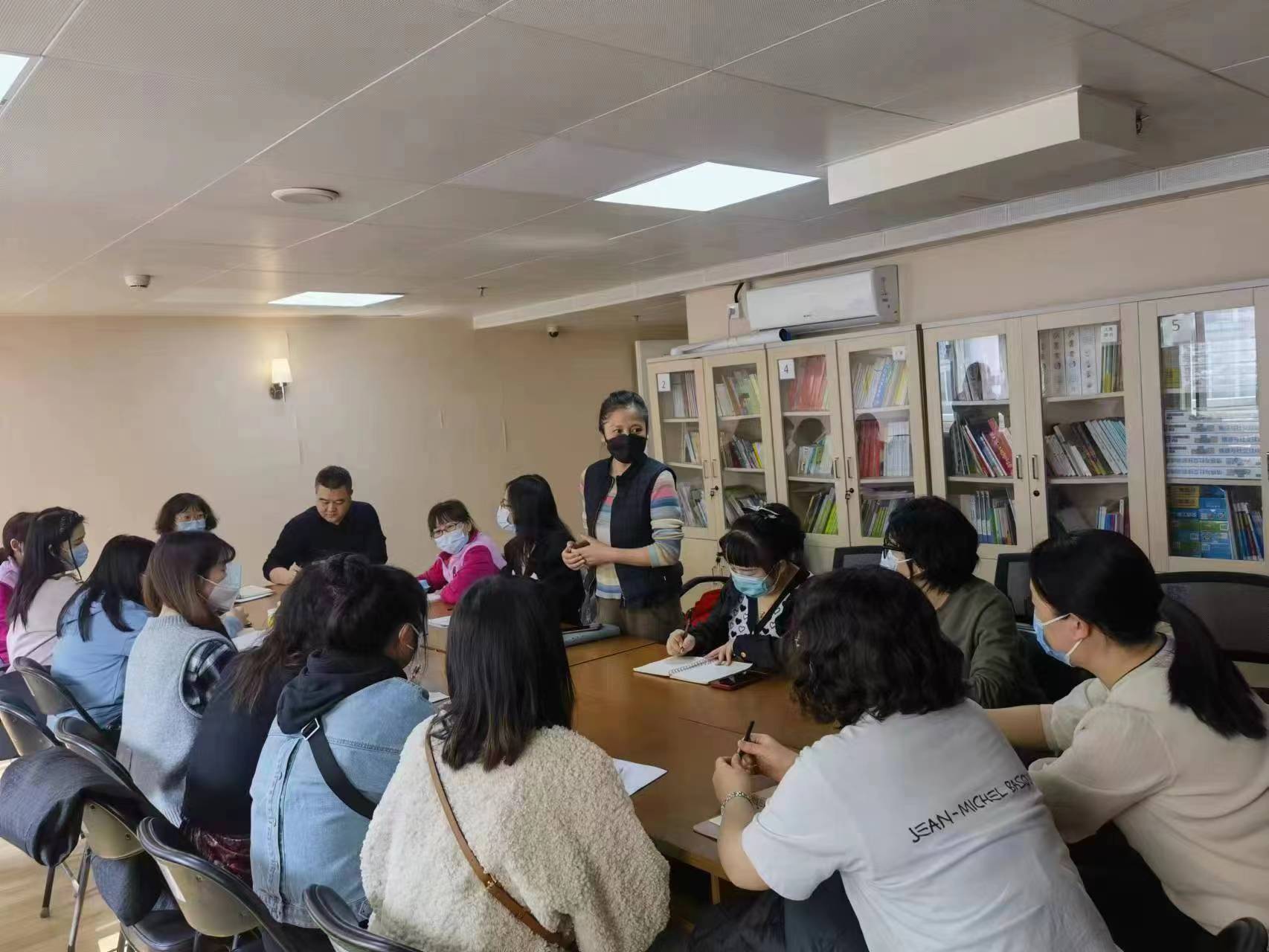 图为会议现场