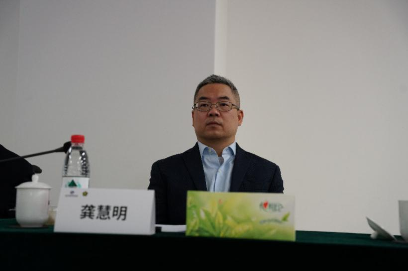 图为能源基金会交通项目高级项目主任龚慧明总结讲话