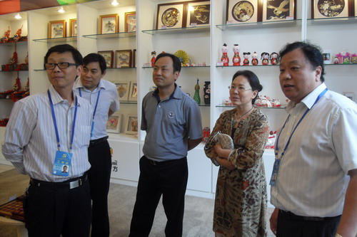 图为展览现场（图2）