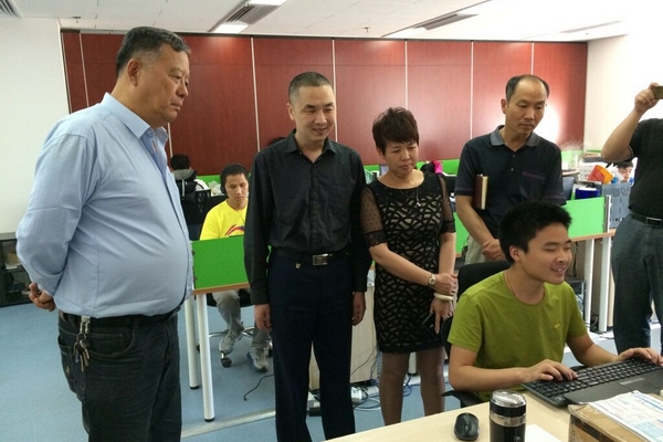 图为调研现场