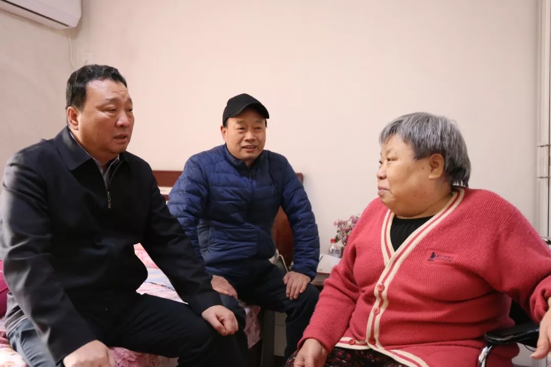 图为 慰问现场