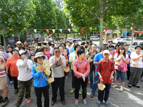 图为活动现场