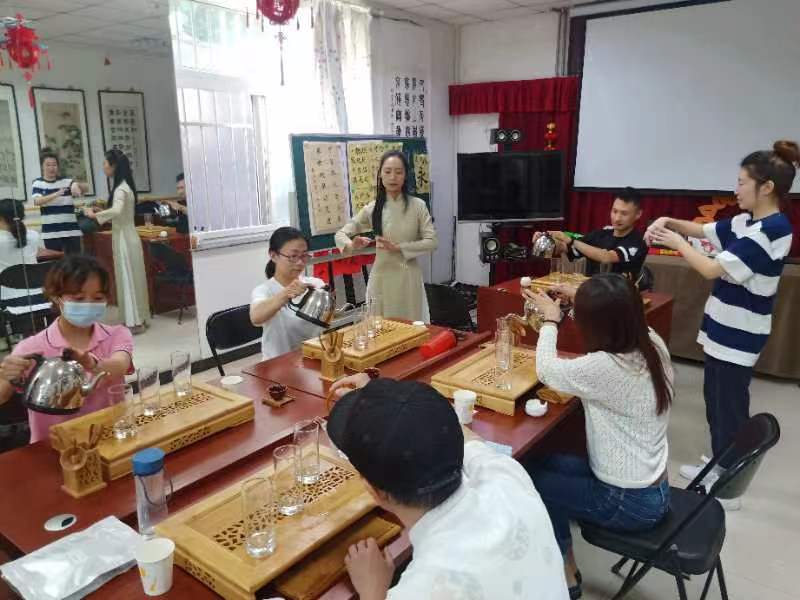 图为会议现场