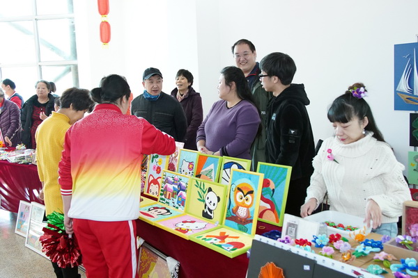 图为活动现场