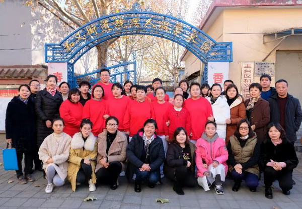 图为参观现场