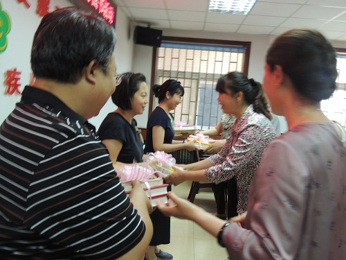 图为推荐图书现场