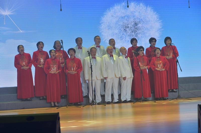 图为比赛现场