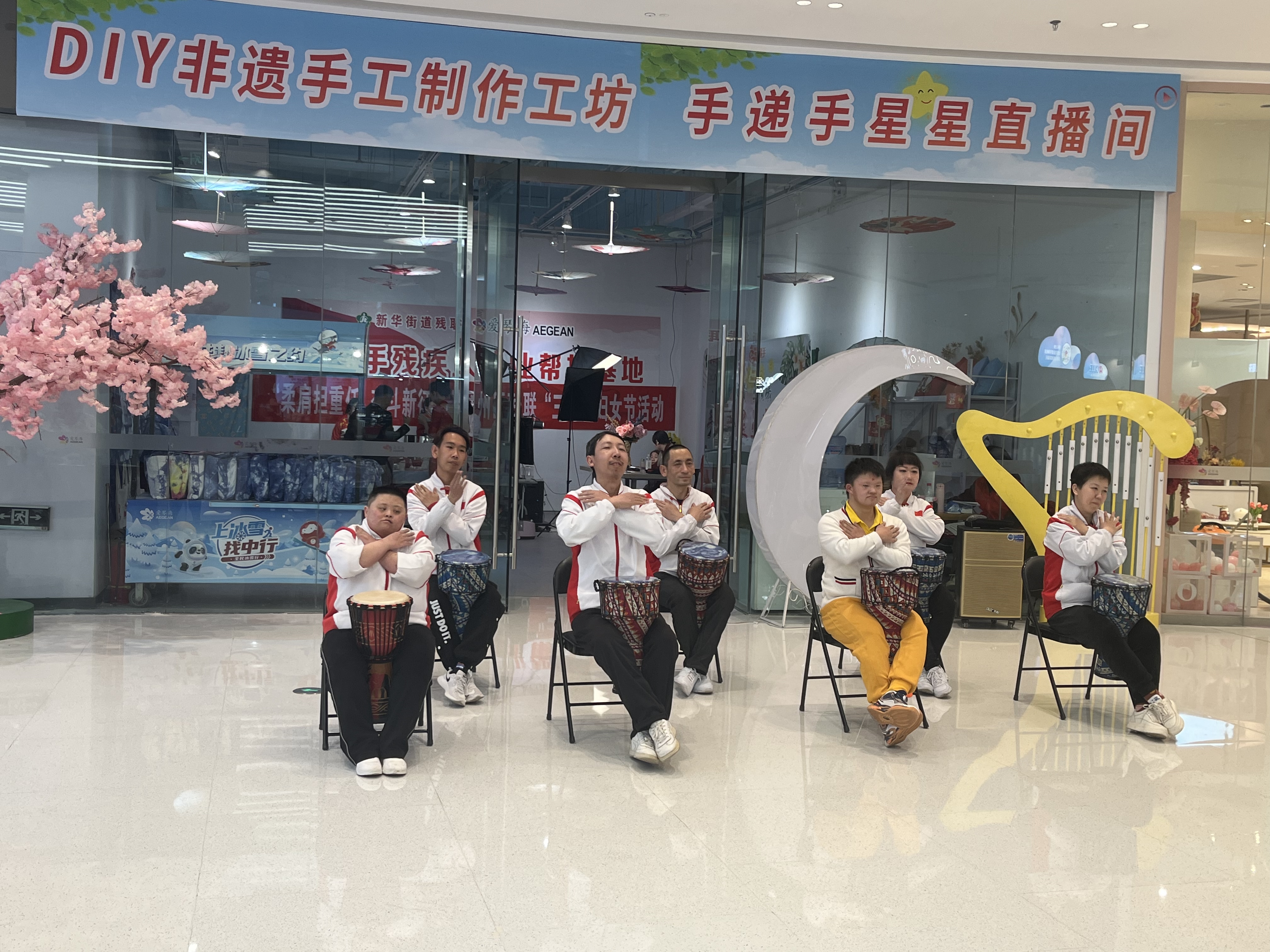 图为会议现场