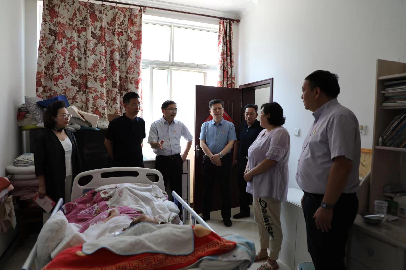 图为会议现场