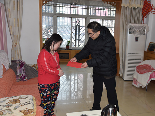董连民慰问