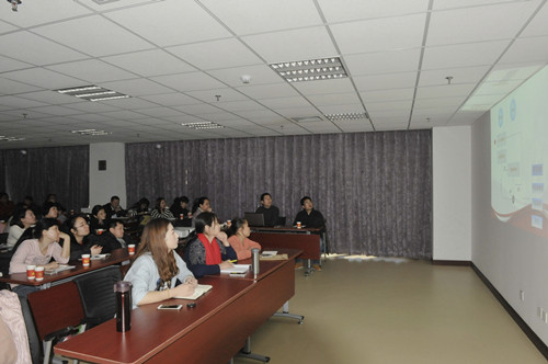 图为培训现场
