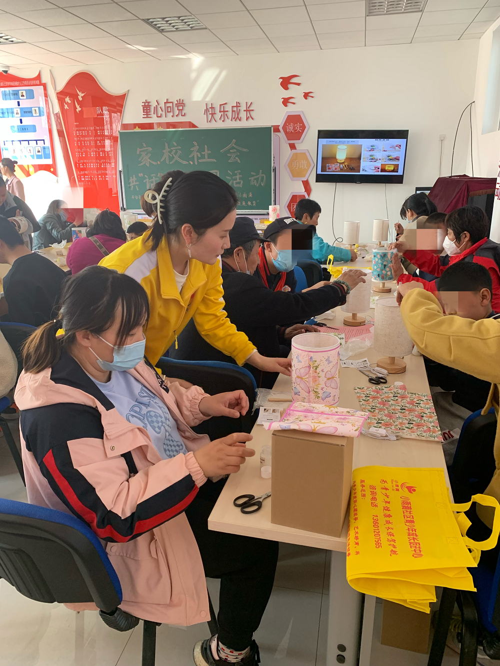 图为会议现场