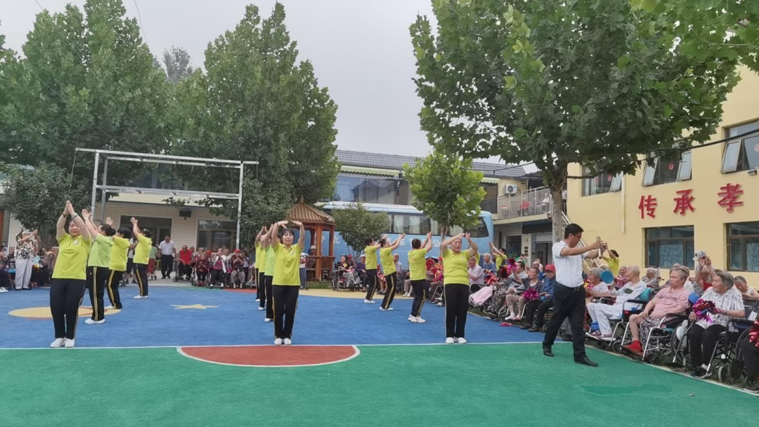 图为会议现场