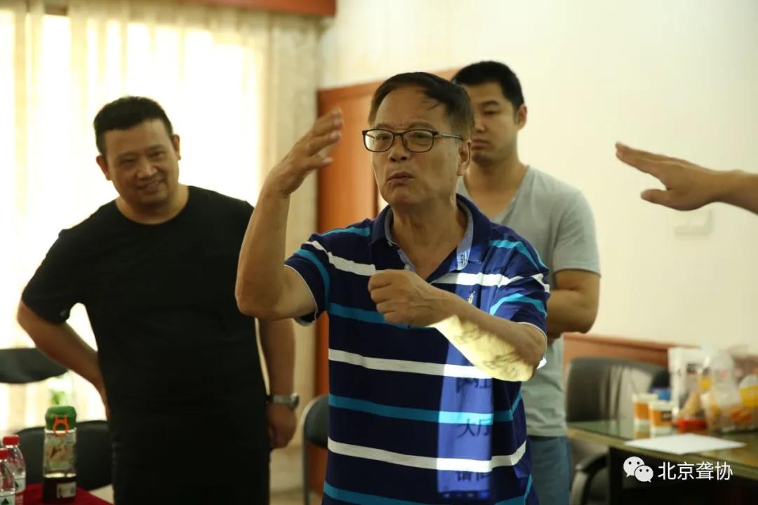 说明