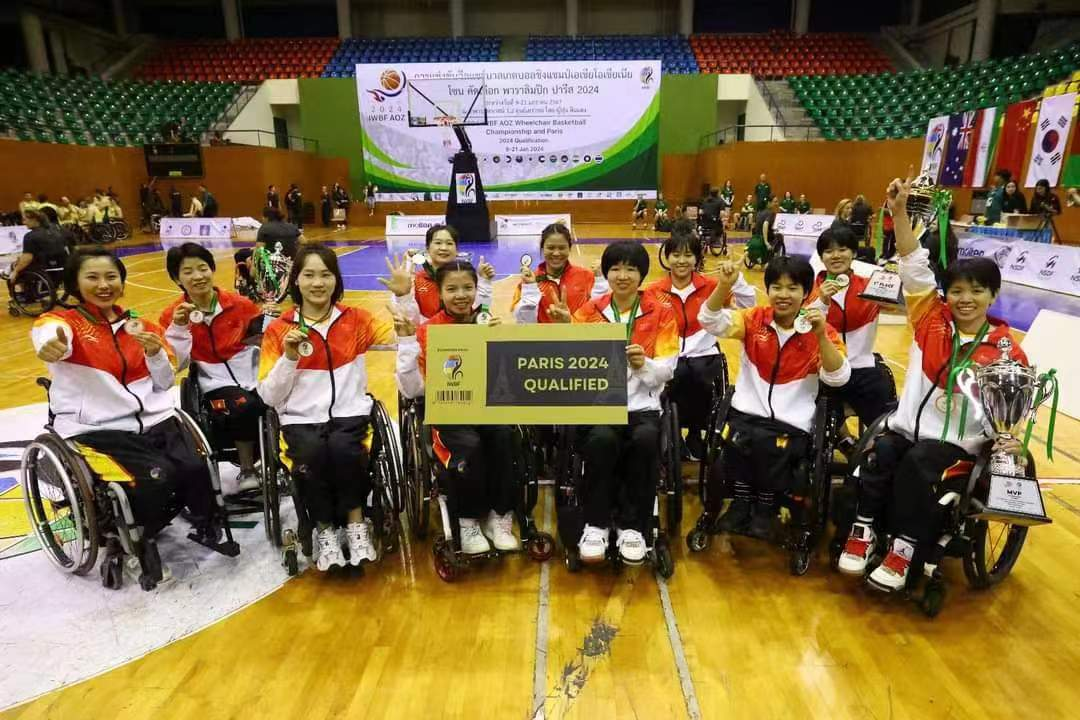 图为活动现场 