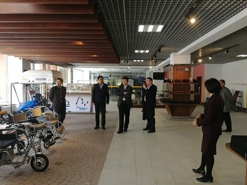 郭旭升书记到辅具中心进行安全检查
