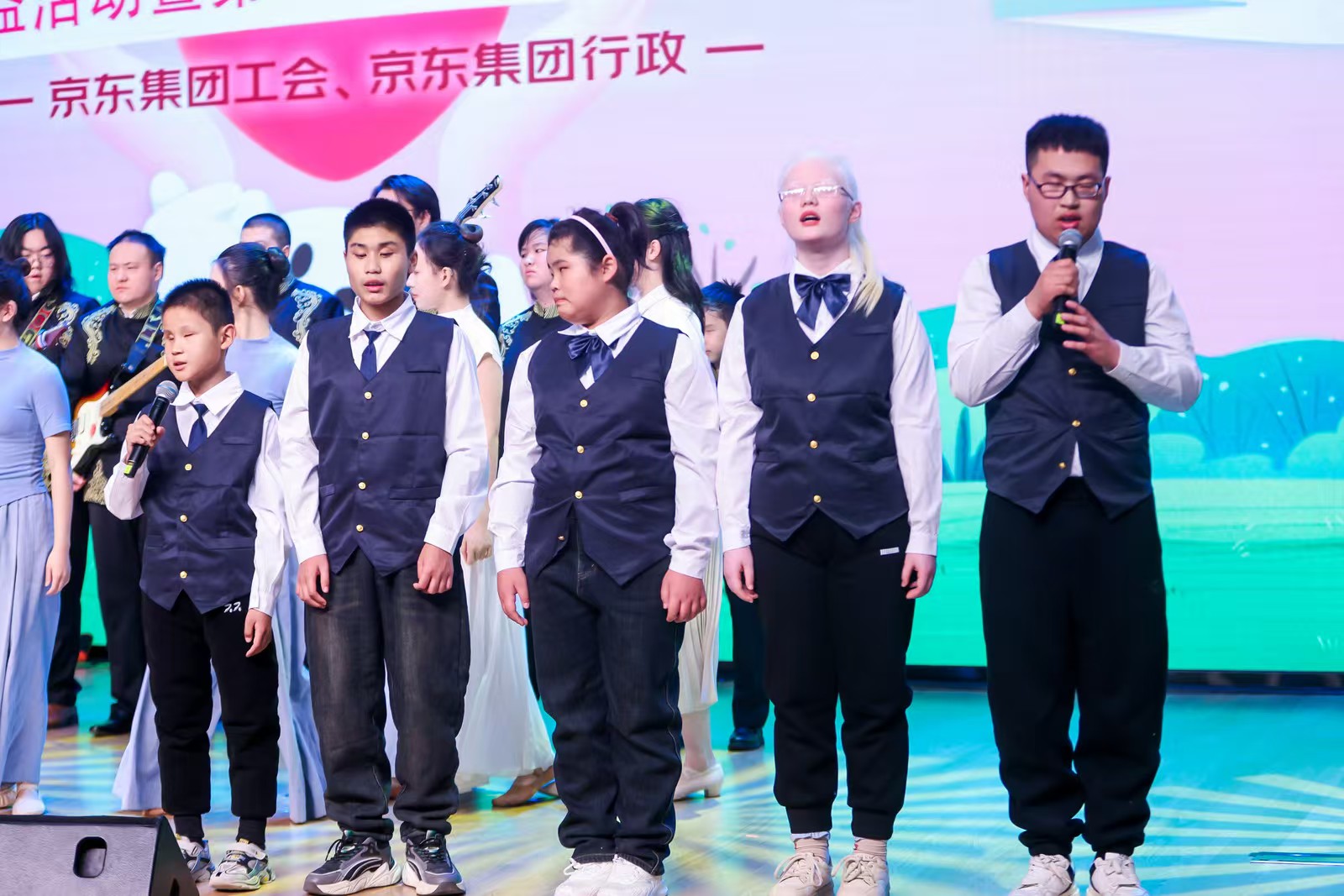 图为活动现场