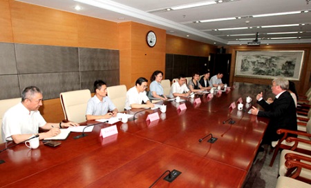 图为会见现场