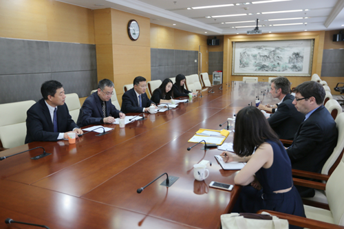 图为会见现场
