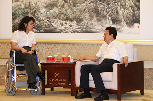 图为会见现场