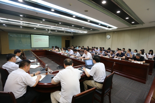 图为党课学习现场