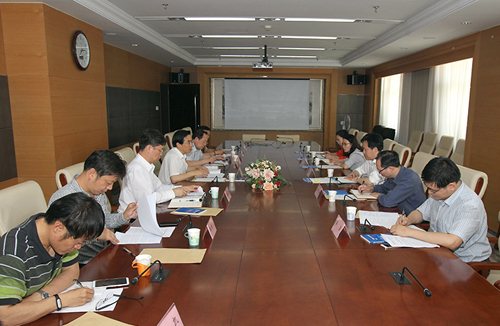 图为座谈会现场