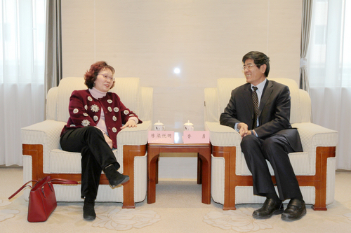 图为会见现场
