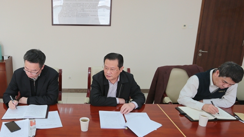 图为座谈会现场
