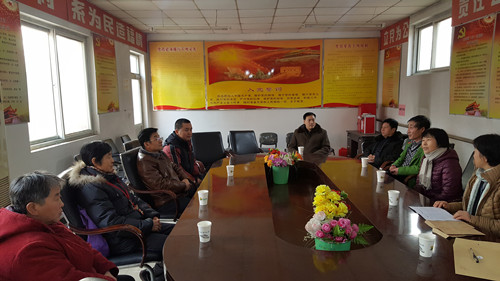 图为慰问现场
