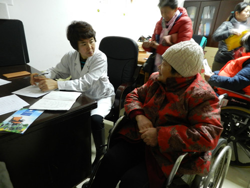图为评估现场