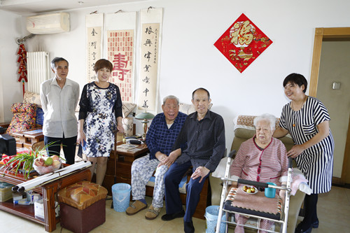 图为活动现场