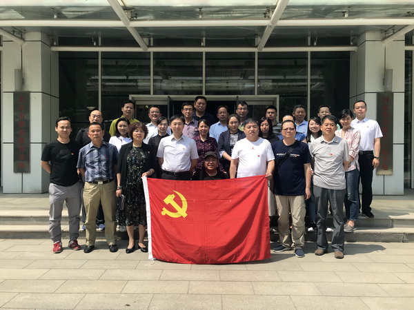 图为活动现场