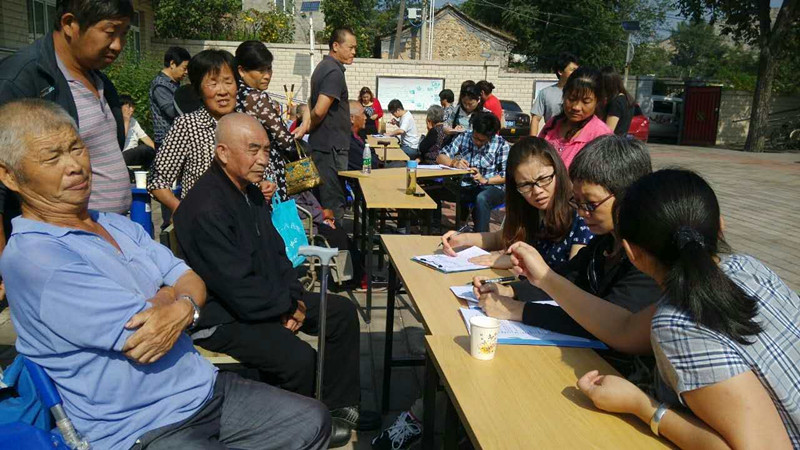 图为辅具评估服务现场