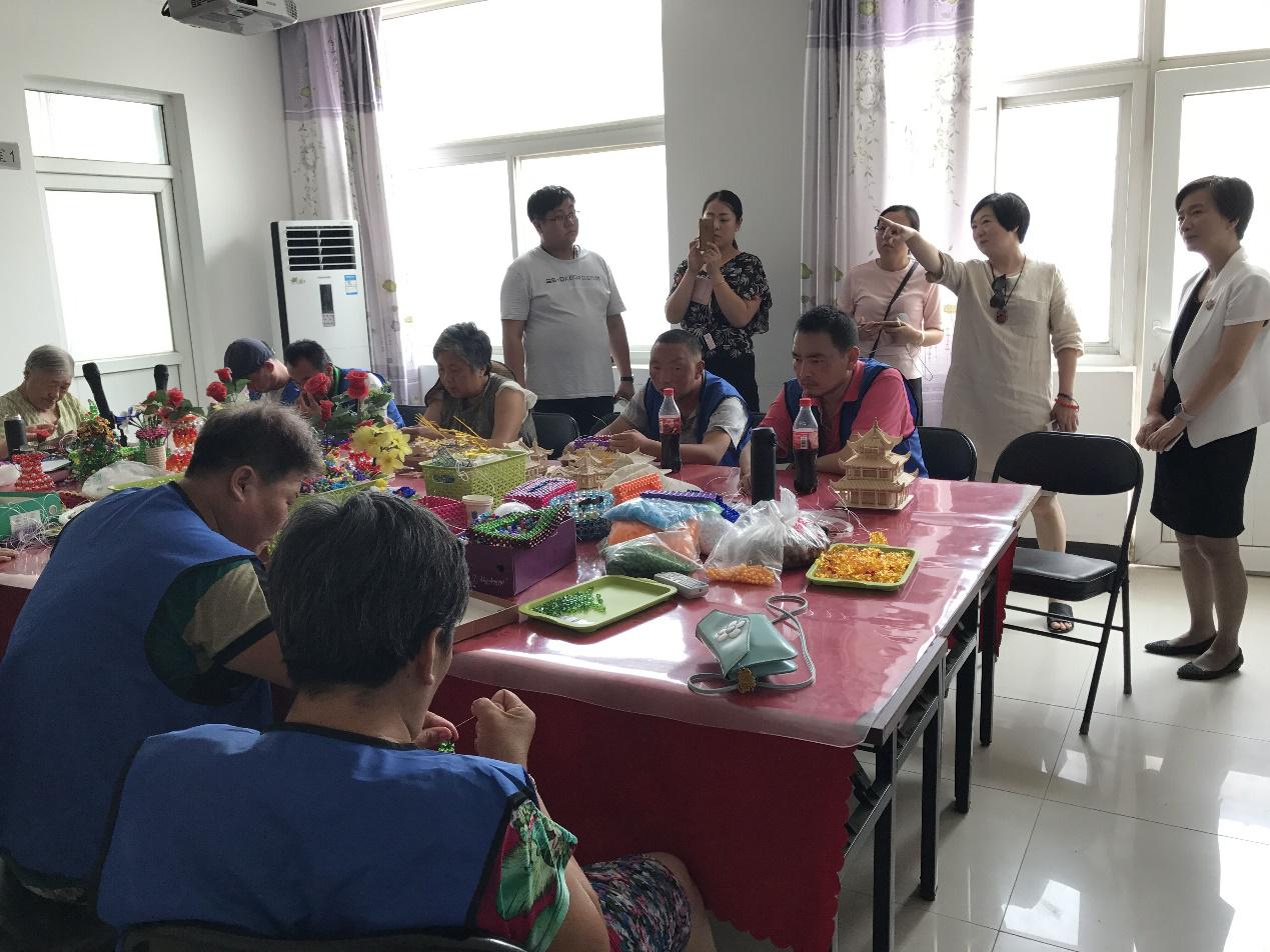 图为活动现场