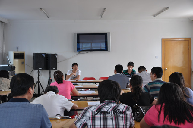 图为：顺义区残联召开残疾人就业普查调查动员培训会