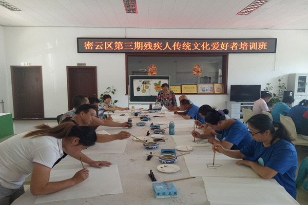 图为活动现场