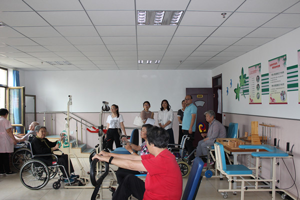 图为活动现场