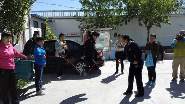 图为残疾人比赛现场