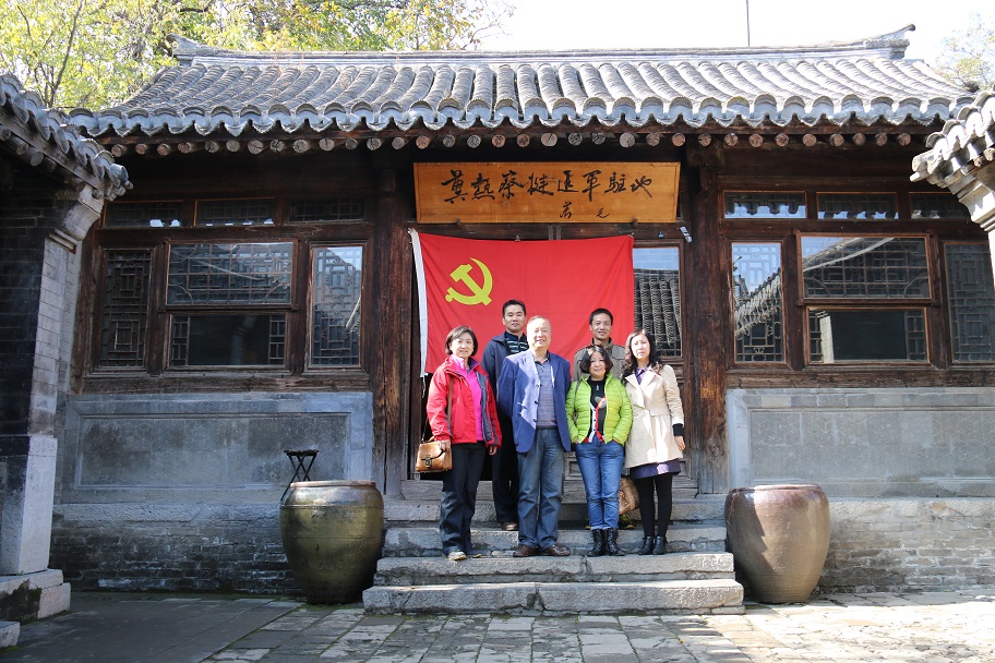 图为参观现场